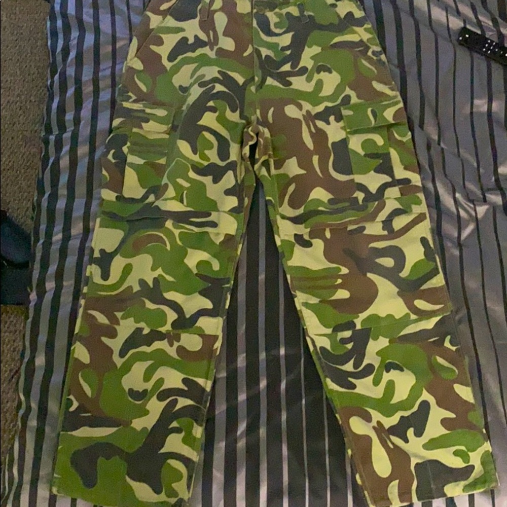 Baggy army cargo pants